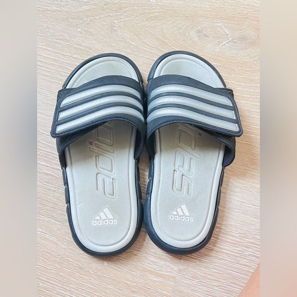 Adidas Slides Sandals Foam Boy Girl  Kids Sz 1